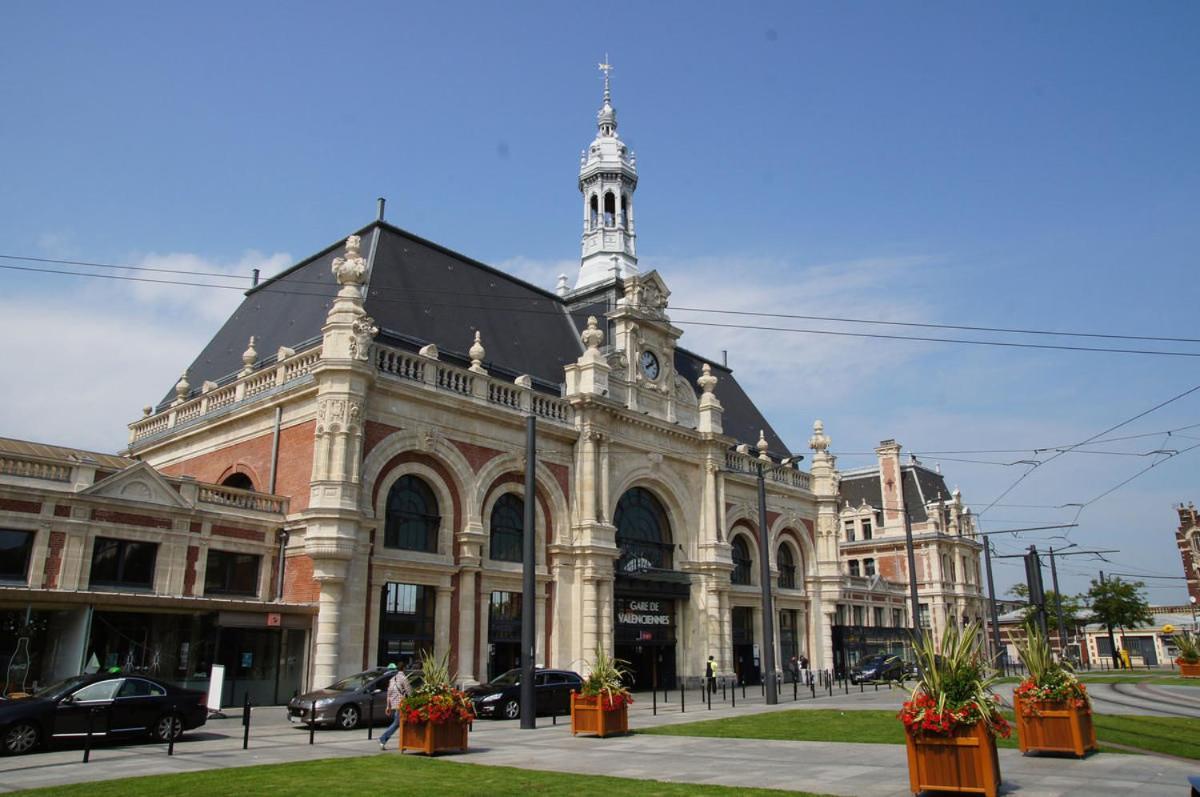 Charmant studio idéalement situé Valenciennes Extérieur photo